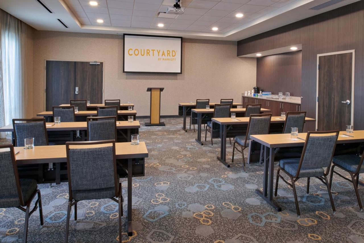 Hotel Courtyard By Marriott Petoskey At Victories Square Exteriér fotografie